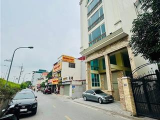 Cần chuyển nhượng tòa building 234m2, 8 tầng mặt phố trung tâm quận long biên