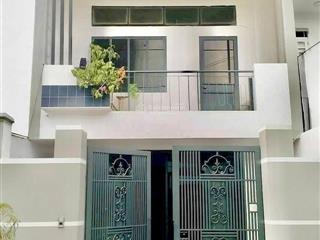 Cho thuê nguyễn xí, 18 triệu, 100m2, đẹp, ngay chợ