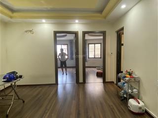 Bán tòa nhà dịch vụ 6 tầng 115m2, rất gần phố, 20.8 tỷ, dòng tiền 80tr/th