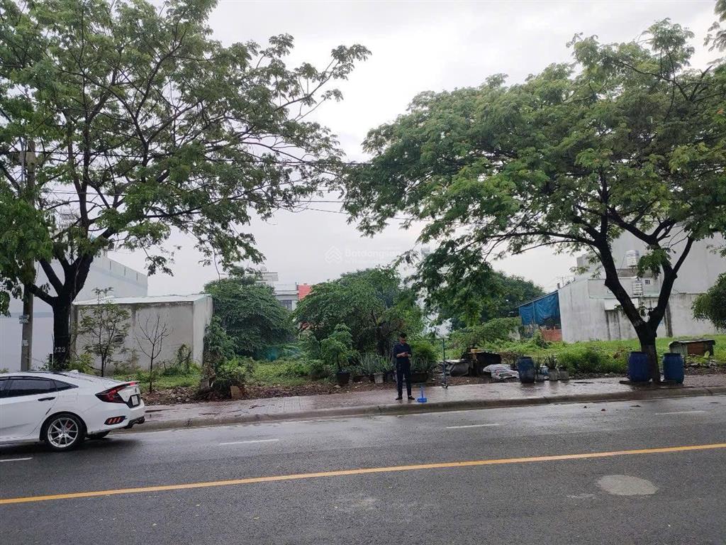 100m2 ngay ql1k giao cao tốc tân vạn, bình dương, chủ kẹt tiền bán 2,4 tỷ sang tên luôn