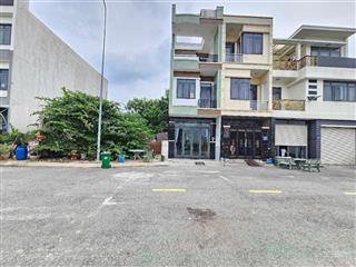 Bán gấp lô 140m2 tdc phú đông  nhơn trạch, mt đ. hùng vương, ngay cầu cát lái, 2ty1 sang tên