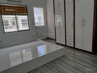 Bán căn hộ chung cư kđt việt hưng, long biên  80m²  2 ngủ, 2vs giá 3,85 tỷ
