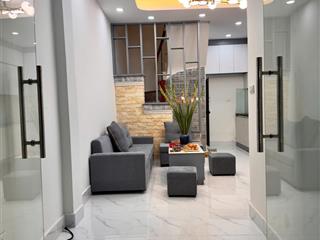 Chính chủ bán nhà mới  5 tầng 30m2, ô tô đỗ cửa tại hồng mai, hai bà trưng, full nội thất, sổ đỏ