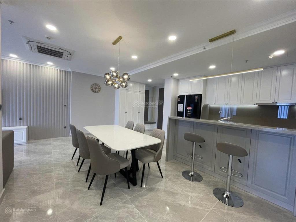 Bán gấp midtown the peak 3pn view sông 124m2 giá 16.95 tỷ