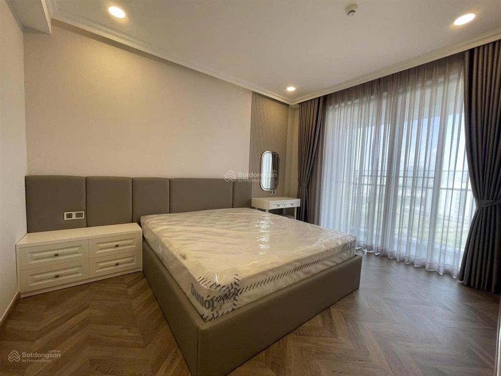 Bán gấp midtown the peak 3pn view sông 124m2 giá 16.95 tỷ