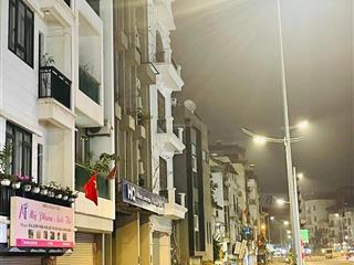 Mặt phố âu cơ, tây hồ 130m2, 7 tầng, tòa văn phòng hiện đại, 2 thoáng, giá 53.5 tỷ