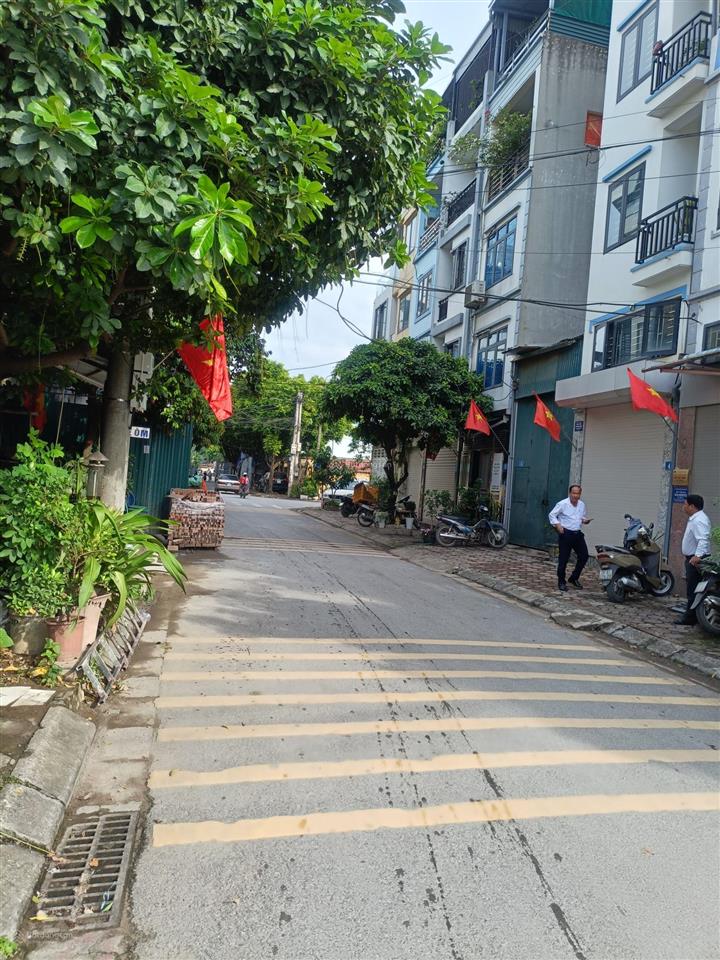 Phân lô liền kề, gần bv nam thăng long, jade square phạm văn đồng 120m2, mt 7,2m, giá 27.5 tỷ