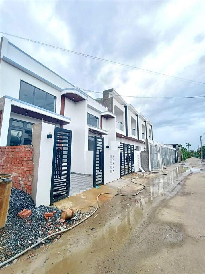 Nhà gác lửng sr  tc làng sinh thái phường tân triều biên hoà. cạnh đường lớn, giá chỉ 1.8x tỷ