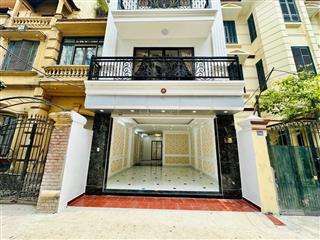 Bán nhà đường yên lạc, ngõ rộng, thông, gần phố, ô tô đỗ sát nhà, lô góc các phòng đều có cửa sổ