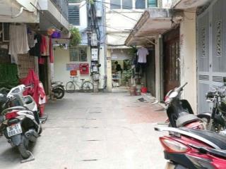 Chỉ hơn 3 tỷ có nhà gần hoàng cầu, hồ mai anh tuấn, nguyễn phúc lai x 4 tầng  ngõ 3 gác đỗ cửa