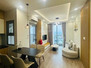 Bán căn hộ 2 ngủ + 1 full nội thất, vào ở luôn