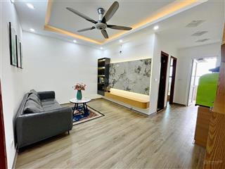 Bán chung cư 2 phòng ngủ kim văn kim lũ, nhà mới sửa, full nội thất mới cao cấp, sẵn sổ