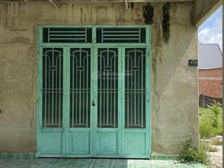 Chính chủ bán gấp 303,3m2 đất gia lộc, trảng bàng, tặng nhà cấp 4 trên đất, giá ngộp chỉ 890tr t10