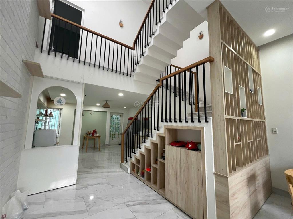 Bán nhà riêng tại phan quang định, 4,85 tỷ, 100m2, 2pn, 2wc, 2 tầng