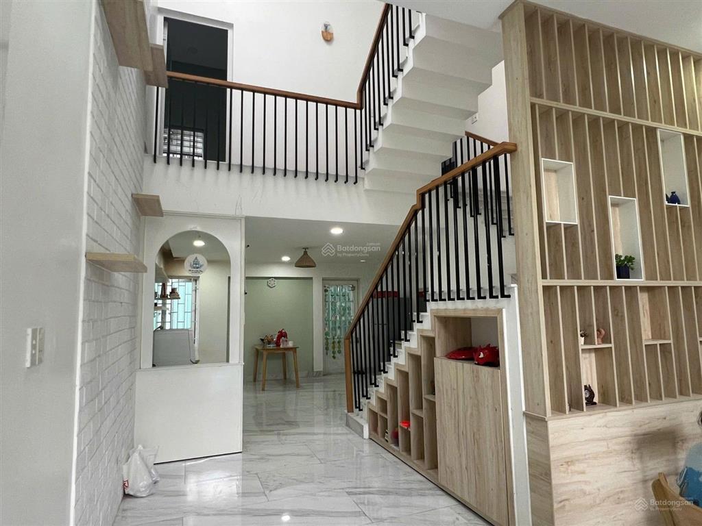 Bán nhà riêng tại phan quang định, 4,85 tỷ, 100m2, 2pn, 2wc, 2 tầng