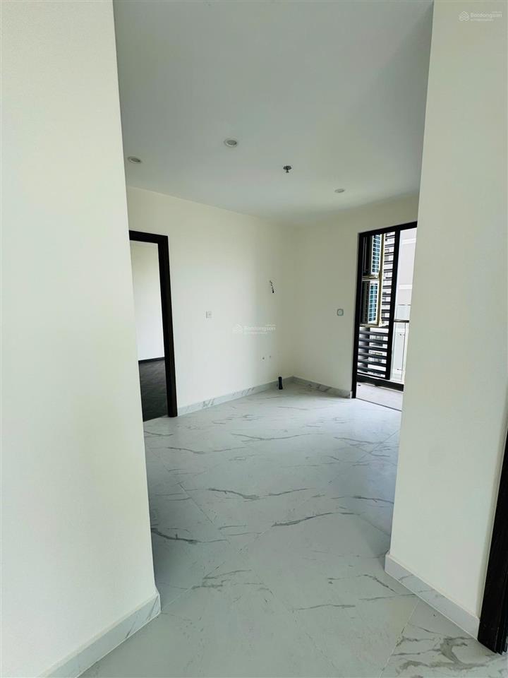 Bán nhanh 3pn  tầng 2x view trực diện sông  the beverly căn góc giá siêu rẻ 7,5 tỷ all in