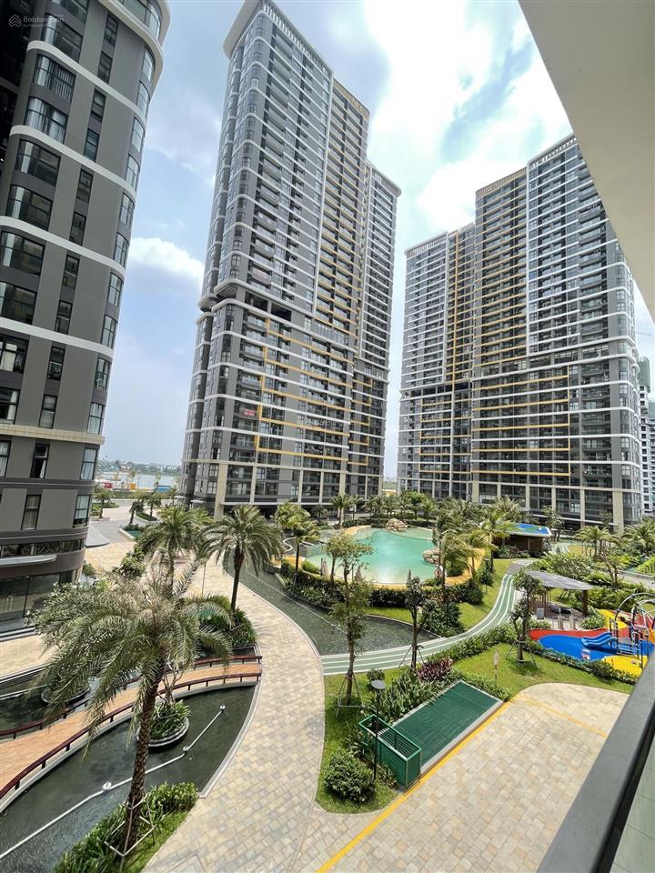 Giảm giá bán nhanh căn hộ the beverly giá chỉ 2,4 tỷ studio 34m2 view nội khu, công viên cực đẹp