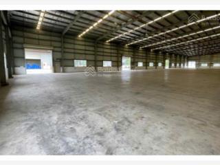Cho thuê xưởng 2.400m2 trong kcn nhơn trạch  đồng nai 4,4 usd/m2/tháng