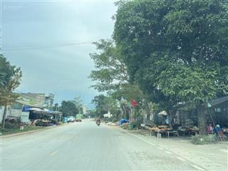 Đất thị trấn mai hạ mai châu ,xuất hiện lô đẹp dt  2700m2, 420m tc ,mặt tiền 30m, bám bê tông .