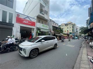 Nhà mặt tiền lớn ngang 8m tại quận 1, diện tích vuông vức, 4 tầng gần 500m2 sàn