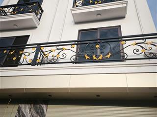 Bán nhà đẹp view hồ tình lam  gần chợ đại thành. dt 60m2, 4 tầng ô tô, ở tuyệt vời, chỉ hơn 5 tỷ