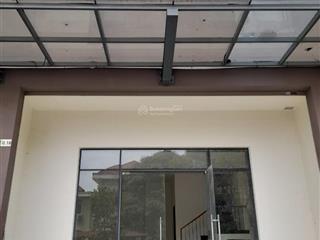 Cần bán shophouse mbkd tại green river dt151m2 ( 1 trệt +1 lầu) giá 5tỷ8, đã có sổ hồng