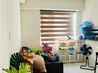 Cho thuê green river căn 3 phòng ngủ2wc có 1 số nội thất giá 12tr, 110 nhận nhà, kế quận 5,10