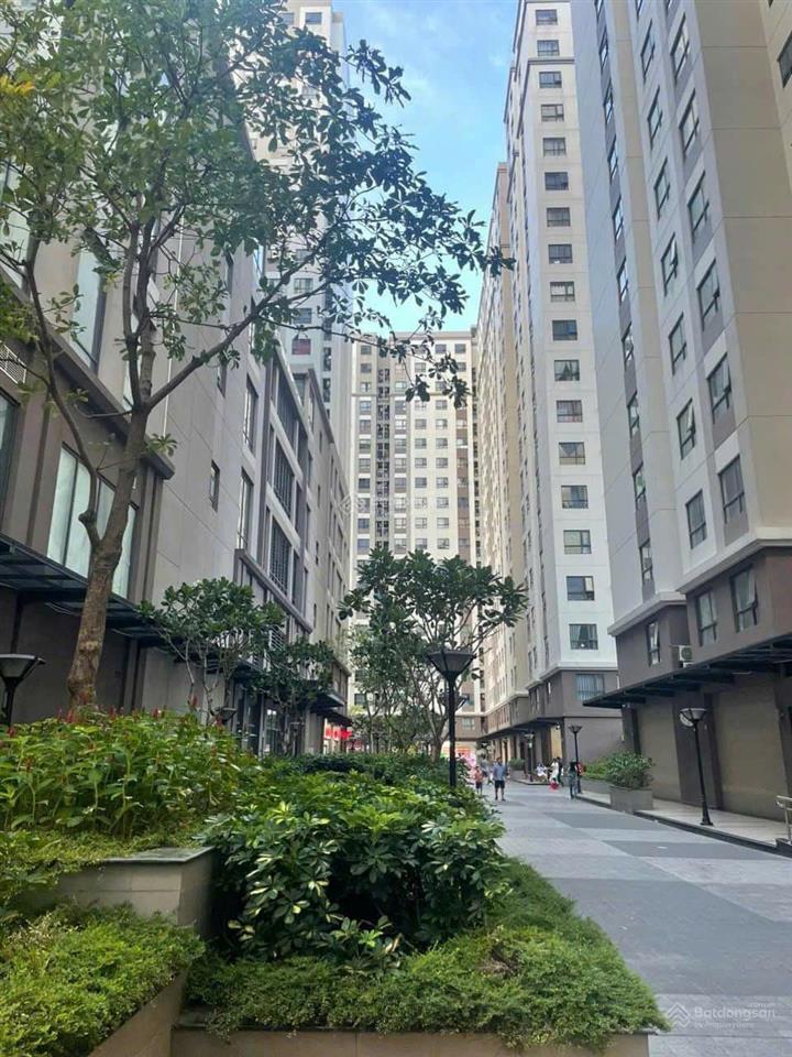 Bán căn hộ green river quận 8 dt 80m2 3 phòng ngủ  2wc giá 3tỷ8 nhà trống, có sổ hồng, nh cho vay