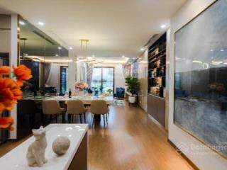 Chính chủ cần bán căn hộ chung cư f4 trung kính 82m2 có 3pn  2wc nhà đẹp các phòng thoáng