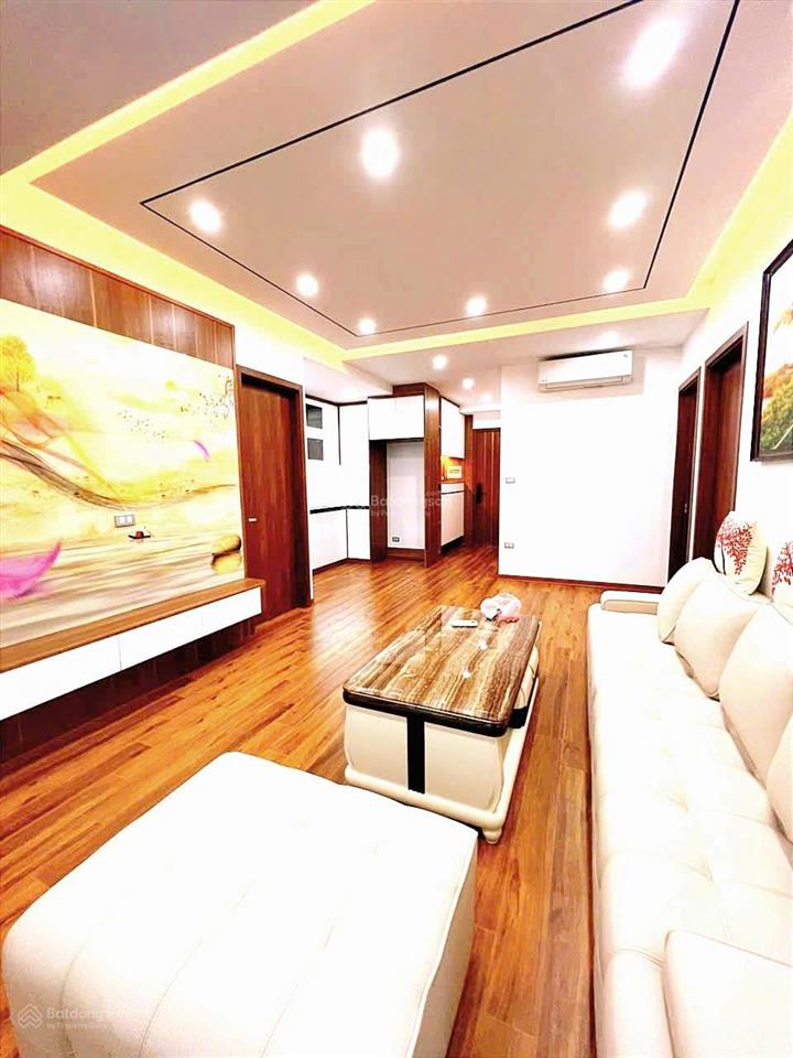Bán căn hộ chung cư vũ phạm hàm 90m2 có 3pn 2wc 2 ban công đông nam, tầng 11, căn góc