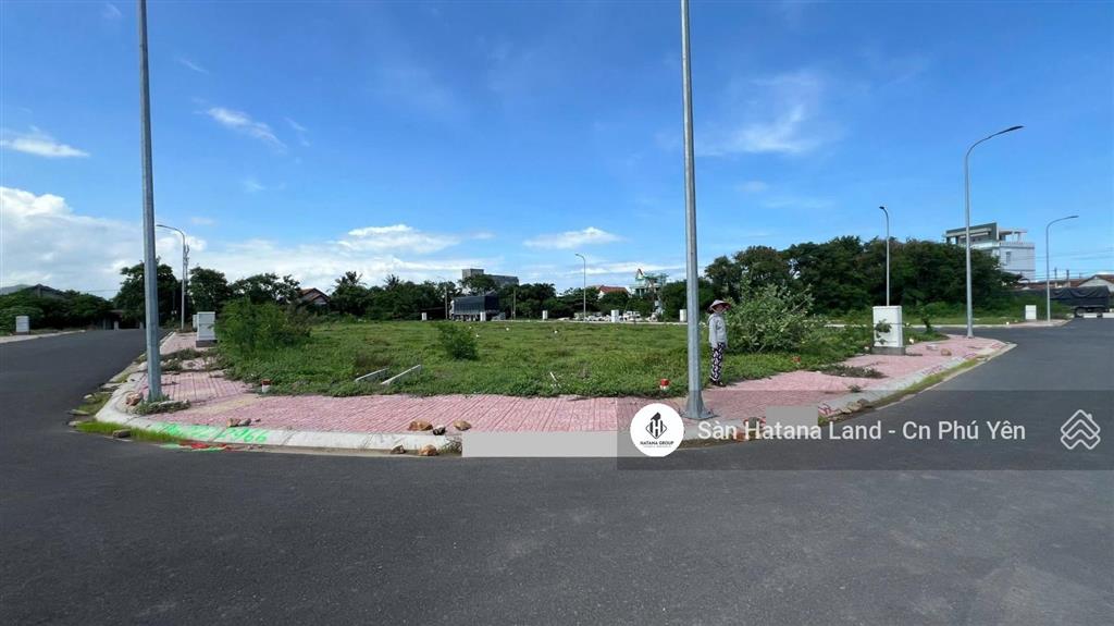 Cần bán lỗ lô góc, cạnh ubnd phú thạnh, tuy hoà, phú yên, chỉ 1tỷ650/lô