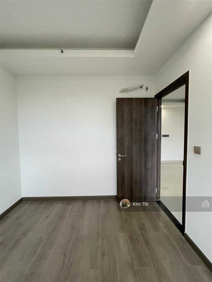 Bán 2pn 1wc 57m2 q7 boulevard nhà trống view nội khu tầng trung đẹp sẵn hđ thuê 2.25 tỷ