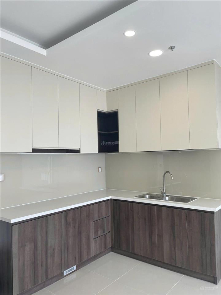 Bán căn 2pn 2wc q7 boulevard nguyễn lương bằng  căn góc  ban công và logia riêng  3.9 tỷ (97%)