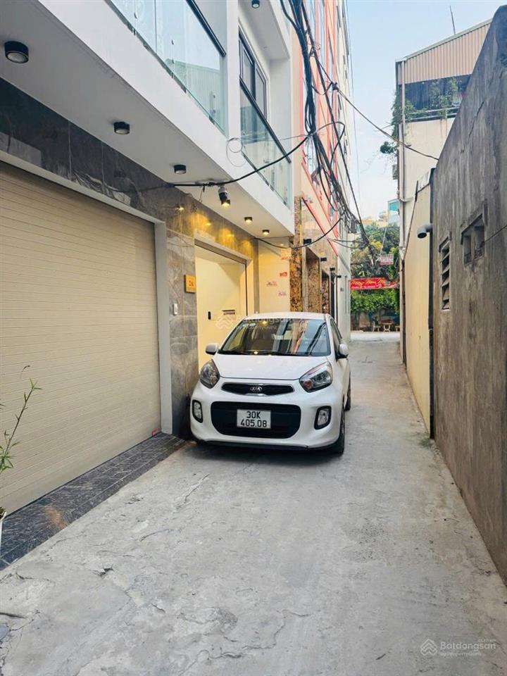 Phố nguyễn xuân khoát, đsq hàn quốc, 90m2, toà 7 tầng tm, 18 căn hộ dt 120 tr, oto vào, sát nội khu