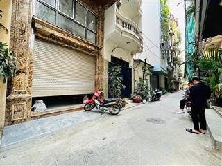 Nguyễn văn huyên, cạnh cv nghĩa đô, tòa 28 căn hộ, 150 tr/ th, ngõ oto thông, 2 thoáng, 130m, 38 tỷ