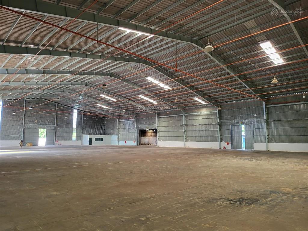 Cho thuê kho xưởng mới 2.720m2 tại bến cát pccc tự động giá 60.000đ/m2/tháng