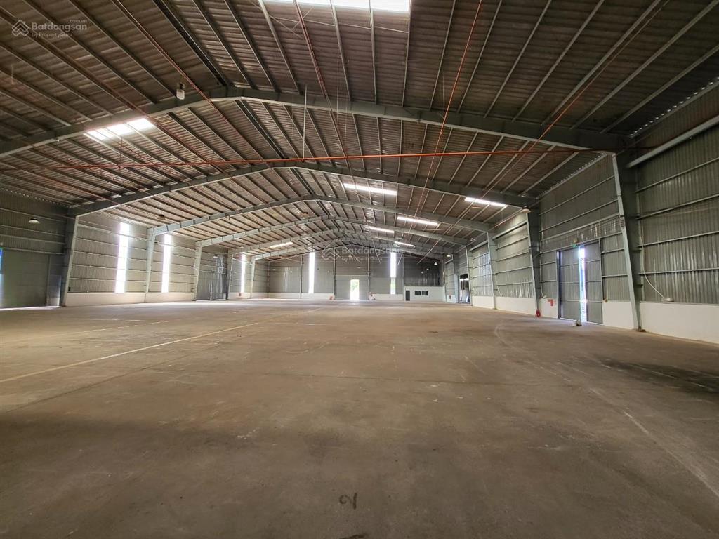 Cho thuê kho xưởng mới 2.720m2 tại bến cát pccc tự động giá 60.000đ/m2/tháng