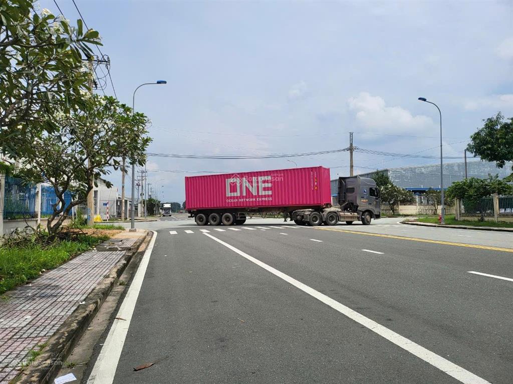 Cho thuê kho, xưởng từ 3000m2, 6000m2... đến 30.000 m2, 5ha, trong kcn chơn thành, bình phước