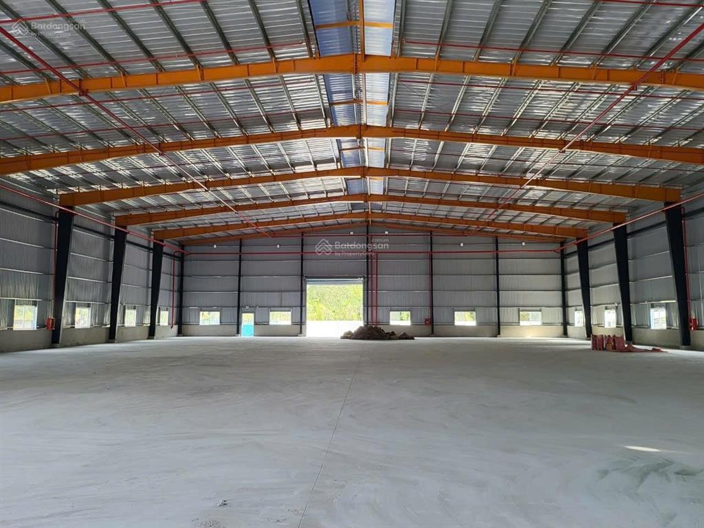 Cho thuê lẻ hoặc thuê hết 18.000m2 xưởng mới 100% gía 67.5k/m2 tân uyên b. dương, giấy tờ đầy đủ