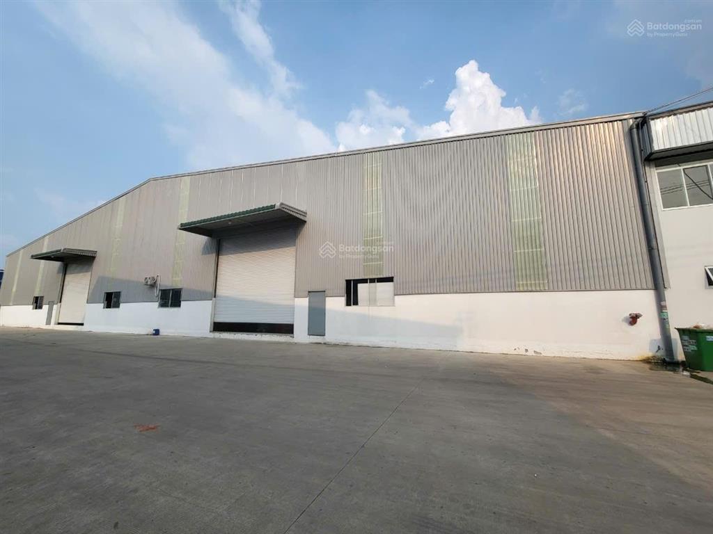 Cho thuê lẻ hoặc thuê hết 18.000m2 xưởng mới 100% gía 67.5k/m2 tân uyên b. dương, giấy tờ đầy đủ