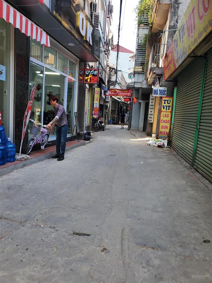 5.4 tỷ. ở đầu tư. lô đất 45m2, mặt tiền 4m. đường 2.9m, cách oto 100m. nguyên xá minh khai