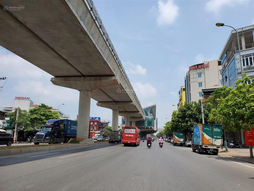 12.96 tỷ. có thể cho thuê đất. ô đất 72m2. mặt tiền 6m. lô góc. đường 6m. mặt ngõ 199  phúc diễn