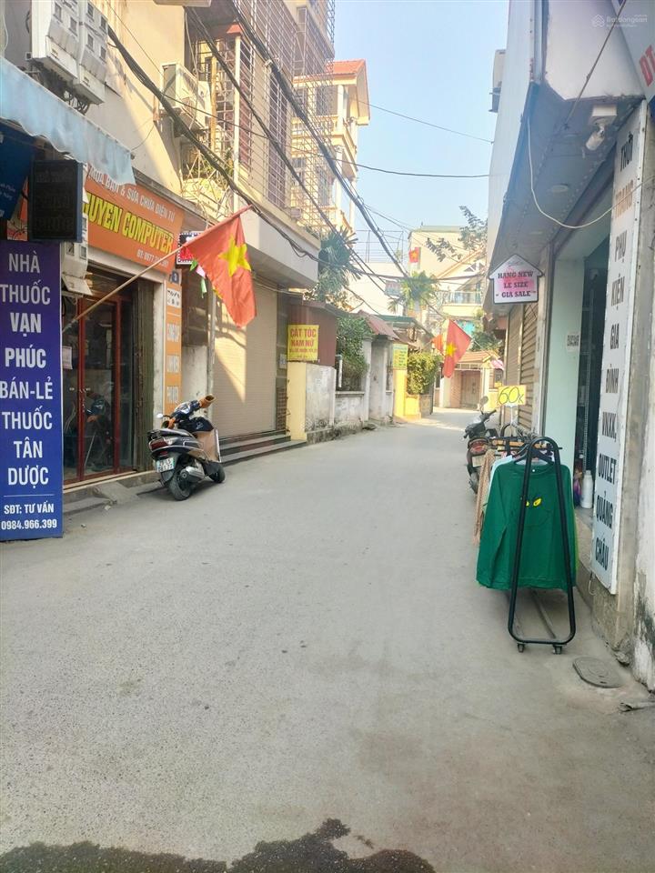 6 tỷ. ở đầu tư. ô đất 48m2. mặt tiền 4m. lô góc. đường 2,9m. cách oto 15m. ngõ 259 phú diễn.
