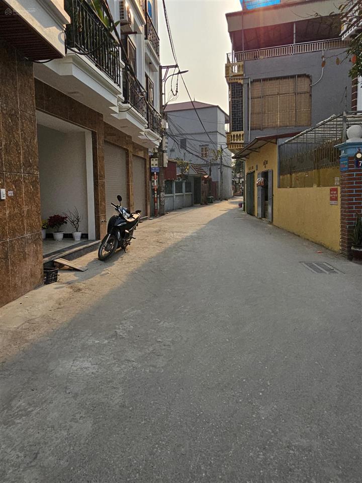 10.35 tỷ. chia lô  xây ccmn. ô đất 90m2. mặt tiền 6m. lô góc. đường 3m. đường di ái  di trạch