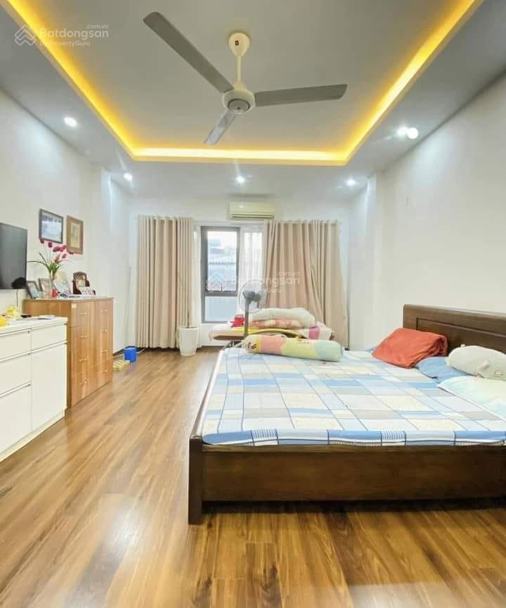 7.2 tỷ. không ở thì cho thuê. căn 34m2 x 3.35m x 5t x 6pn. đường 3m, cách ô tô 30m.ngõ 75 phú diễn