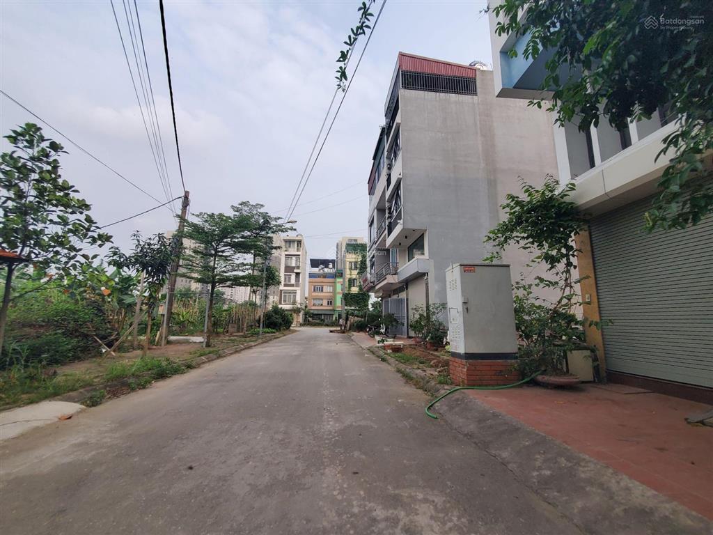 13,6 tỷ, có thể cho thuê đất, ô đất 80m2, mặt tiền 6m. 2 mặt tiền, đường 9m, tđc  xuân phương