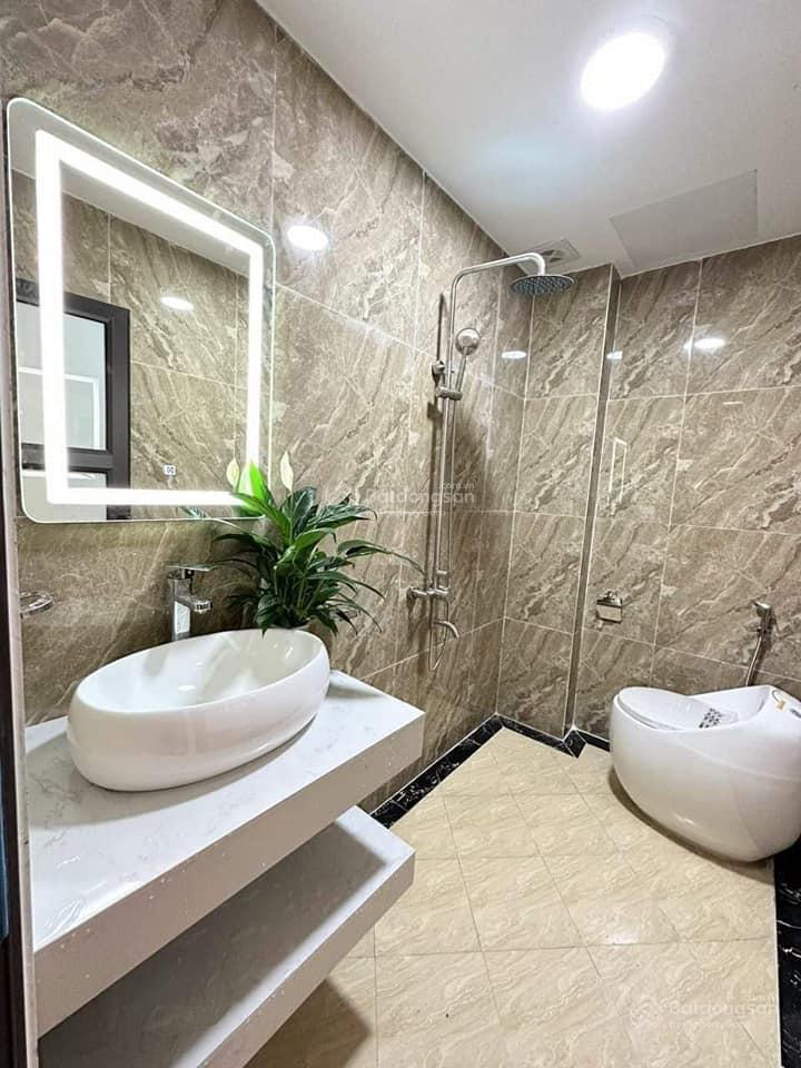 7.3tỷ. nhà mới ở ngay. căn 38m2. mặt tiền 3.8mx5tx6pn. đường 3m. cách oto 30m. ngõ 75  phú diễn