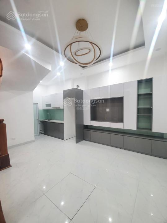 7.3tỷ. nhà mới ở ngay. căn 38m2. mặt tiền 3.8mx5tx6pn. đường 3m. cách oto 30m. ngõ 75  phú diễn