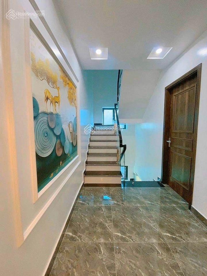 6,3 tỷ. nhà mới sẵn ở. căn nhà 35m². mặt tiền 3,2m x 5t x 4pn. đường 3m. ngõ 124 hòe thị  ntl