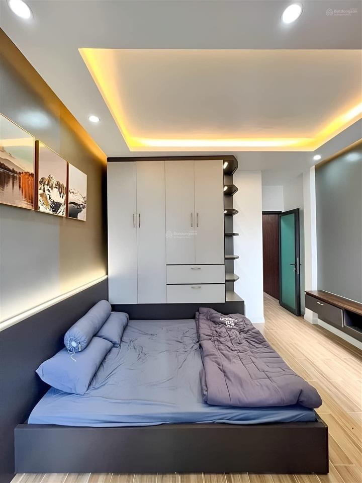 6.4tỷ, nhà mới sẵn ở, căn nhà 36m2, mặt tiền 3.2m x 5t x 4pn, đường 3m, cách ô tô 80m, xuân phương